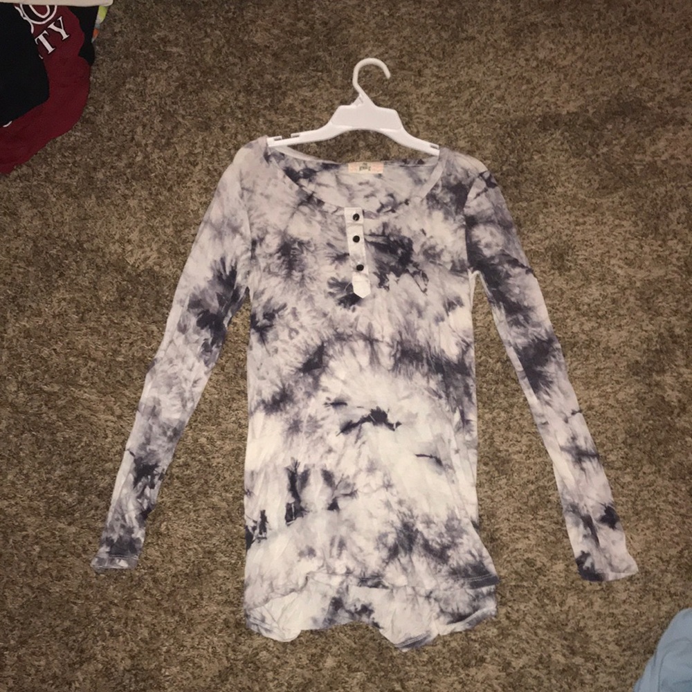 Long sleeve top